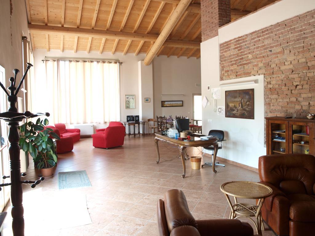La Cascina Del Sole Hostel Rivarolo del Re ed Uniti Exterior photo